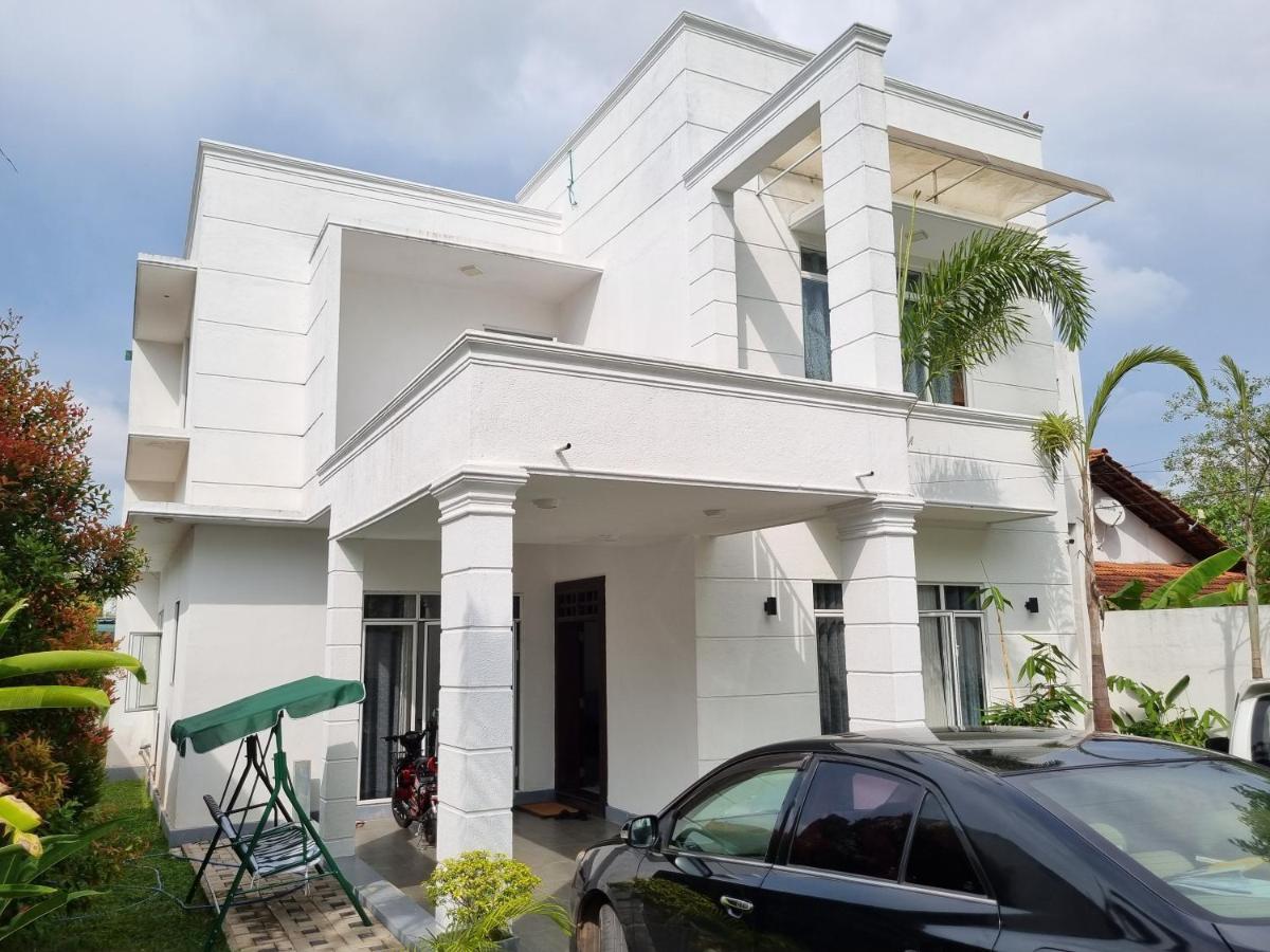 Vidushi Home Minuwangoda Exterior foto
