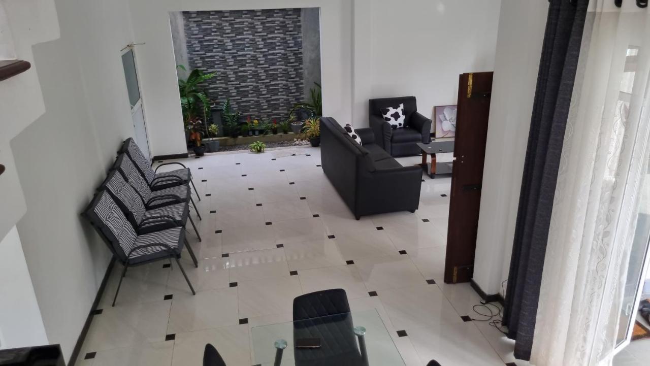 Vidushi Home Minuwangoda Exterior foto