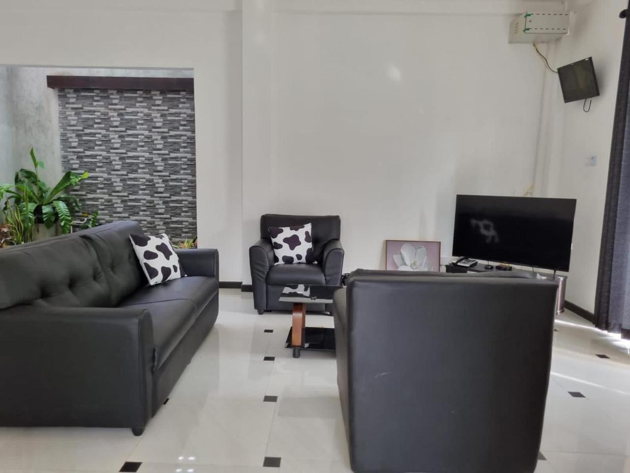 Vidushi Home Minuwangoda Exterior foto